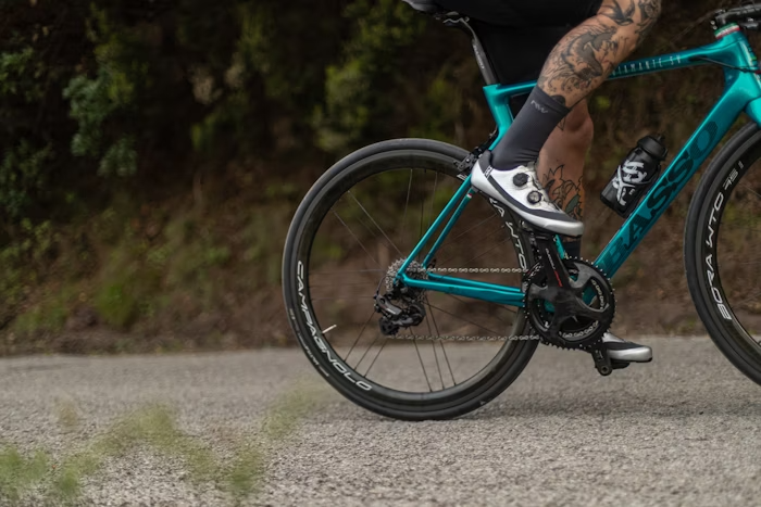 Cyclist on Basso bike wearing Northwave shoes